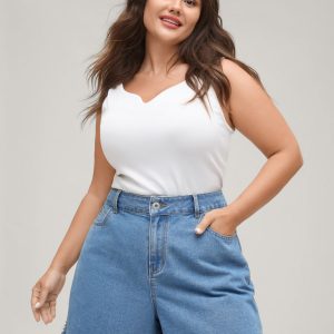 Embroidered Hem Wide-Leg Denim Shorts