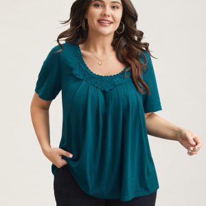 Lace Trim Pleated Round Neck T-Shirt