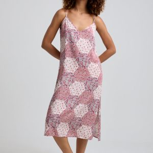 Rosie V-Neck Aster Patchwork Print Nightie In Pink