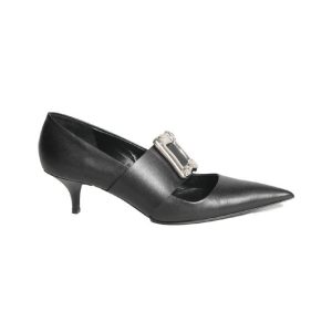 Shoes with a belt